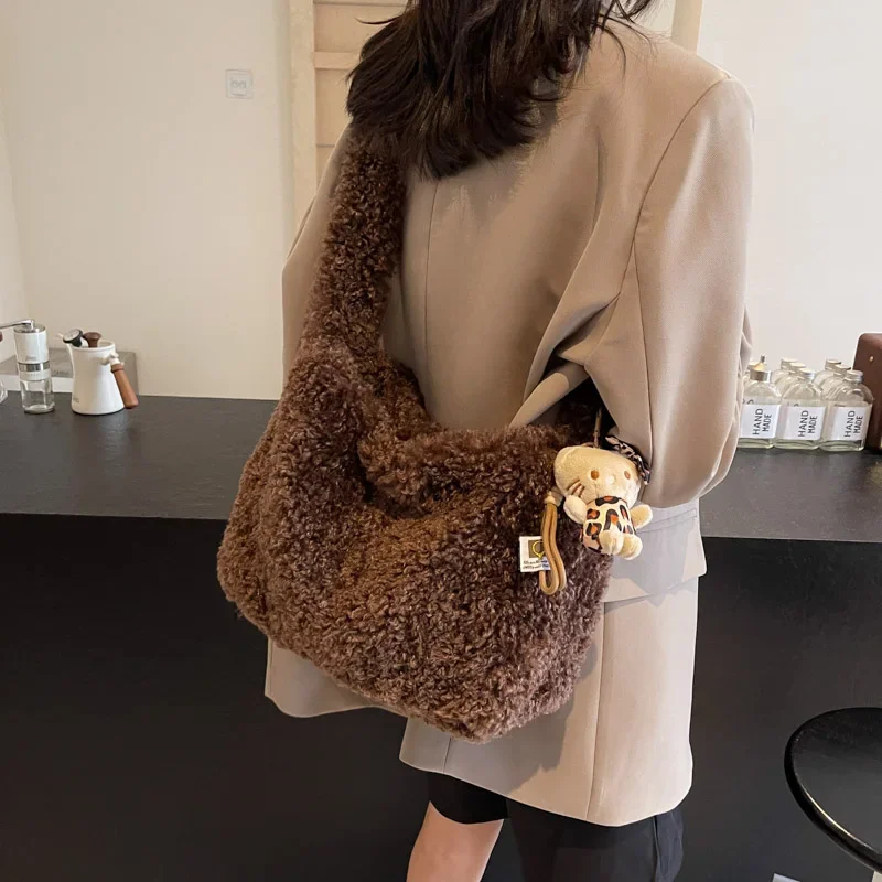 Sac à bandoulière en peluche solide pour femme, sac à main décontracté pour femme, sac à main léger pour femme, sac hobos pour femme, pochette en fourrure, sac à main pour document, hiver