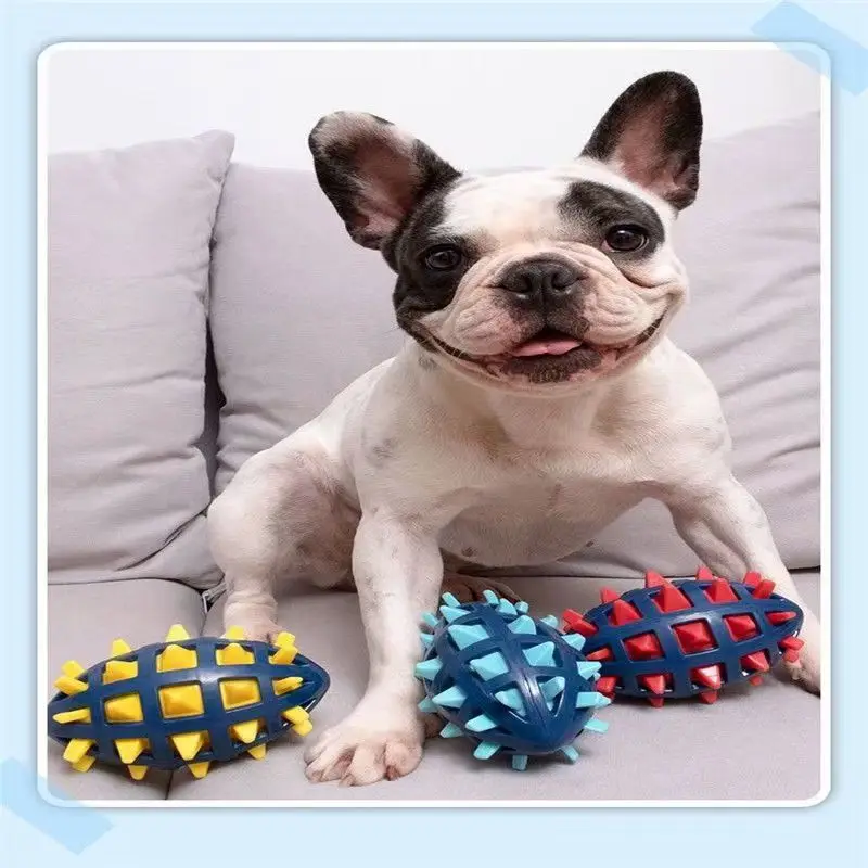Hunde-Gummi-Rugby-Ball, Weiche Noppen, Zahnreinigung, Bissfestigkeit, Quetschspielzeug mit Geräuschen für Große und Mittelgroße Hunde – Detail 2