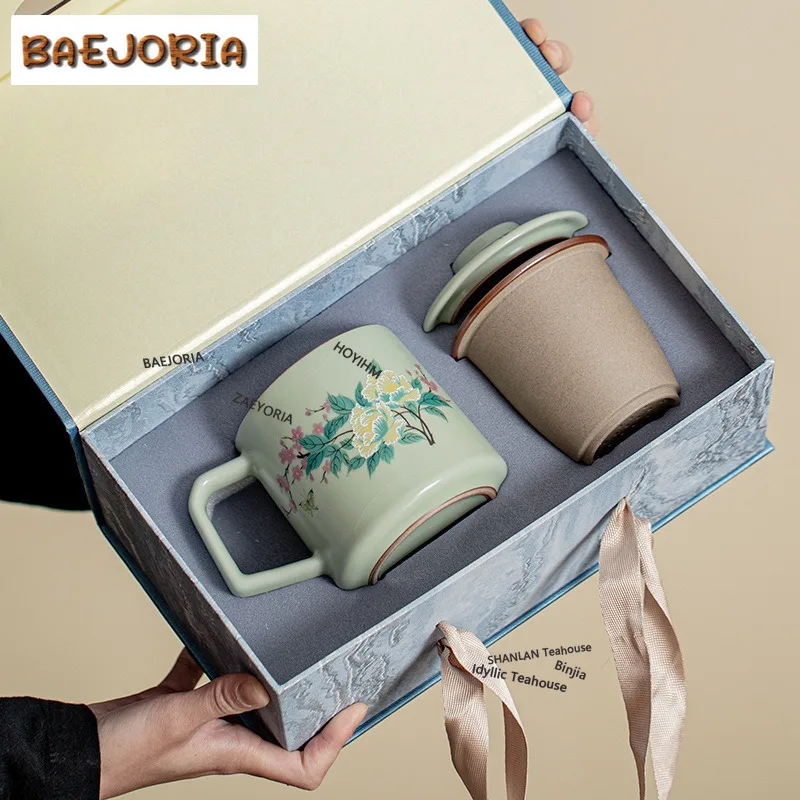 BAEJORIA 400ml Exquisite Pea Green Ru Kiln Porcelain Work Office Mug Hibiscus Mutabilis Filter Tea Separator Cup Cups Gift Box