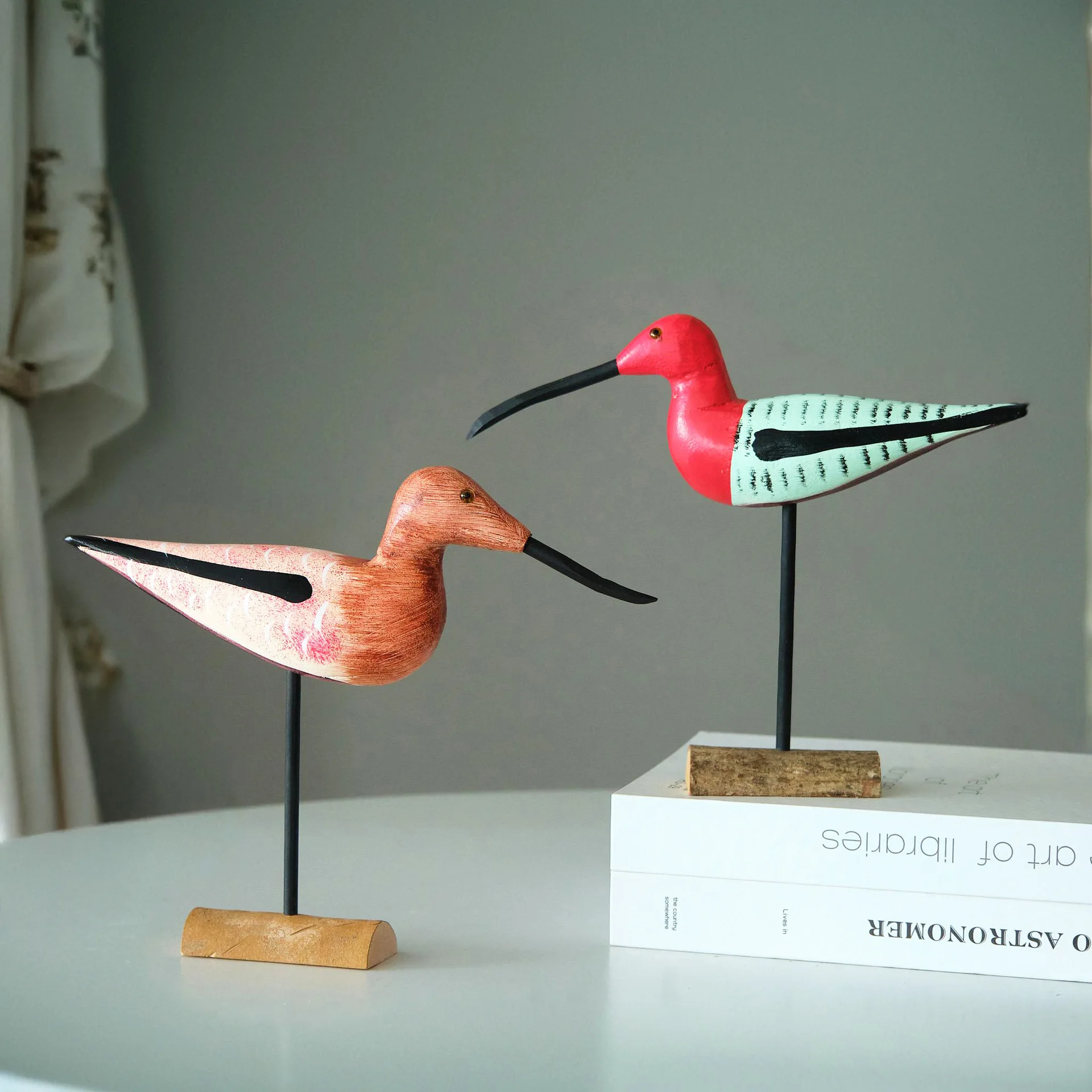 Retro Creative Painted Sand-blasted Wood Carving Long-beaked Bird Handicraft. Mediterranean Style Solid Wood Tabletop Ornament