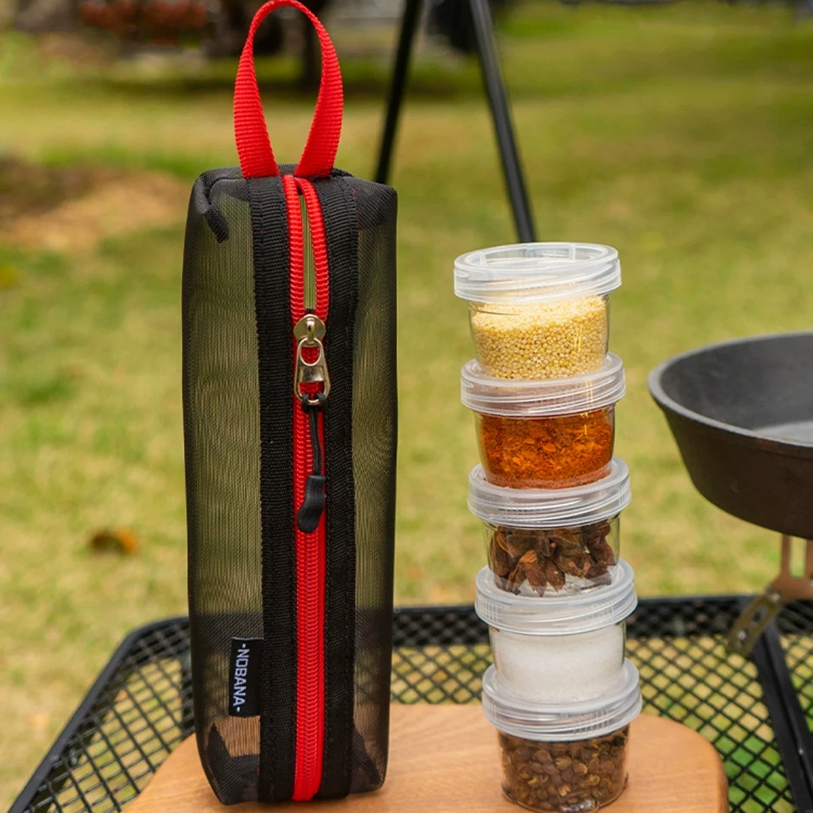 Portable Travel Camping Spice Kit Spice Container Bag With 5 Clear Seasoning Bottles Travel Spice Holder Condiment Container Set