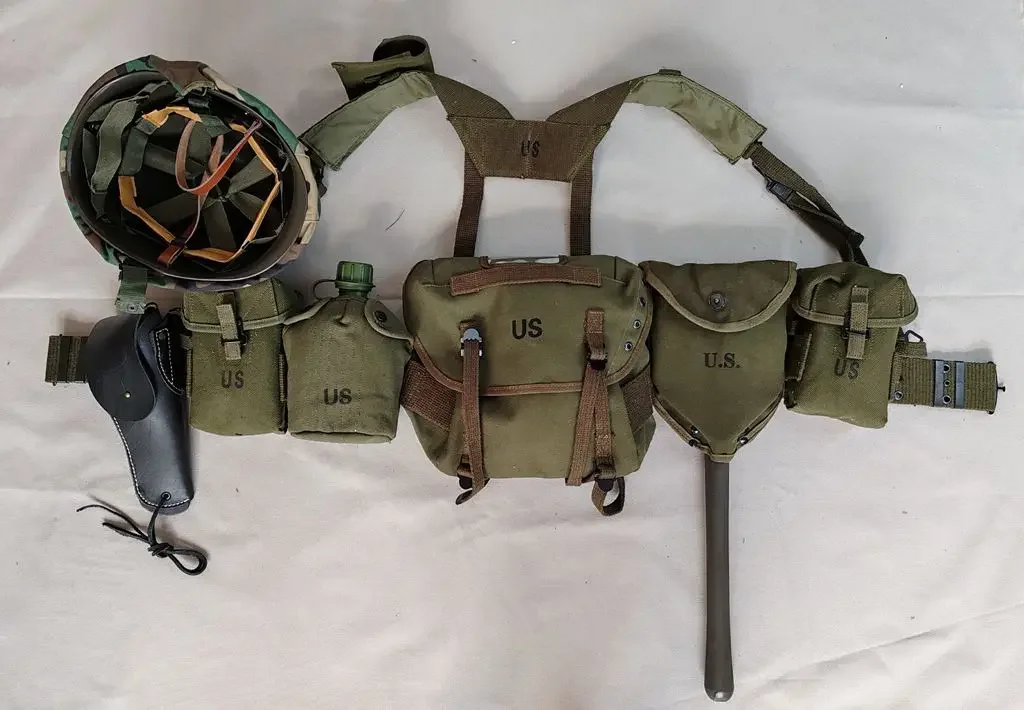 tomwang2012.VIETNAM WAR military WW2 US ARMY M1956 COMBAT FIELD GEAR PACKAGES 4PCS POUCH Backpack kettle soldier m1943 HELMET