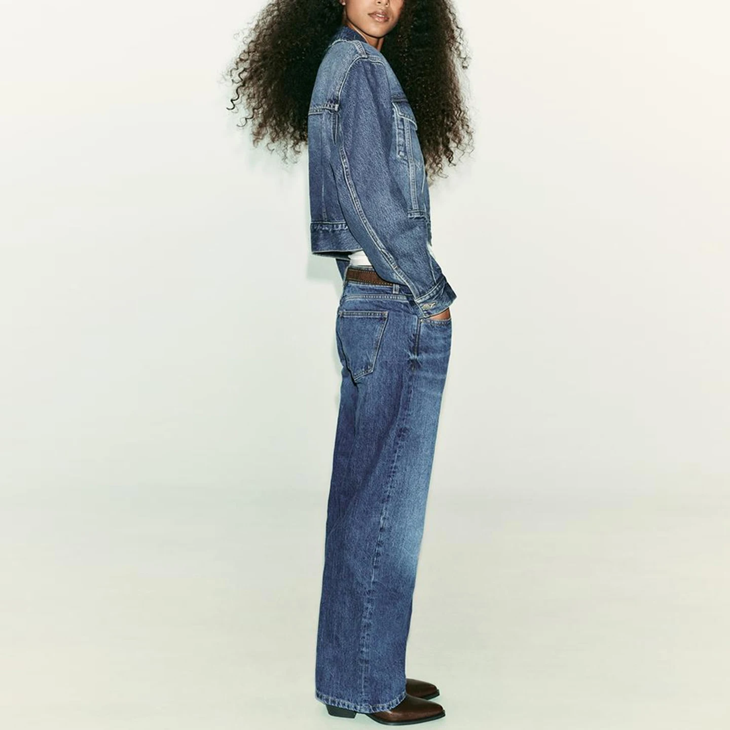 Modne jeansy damskie z szerokimi nogawkami i niskim stanem, z paskiem, do noszenia na co dzień, nowość 2025, damskie spodnie dżinsowe.