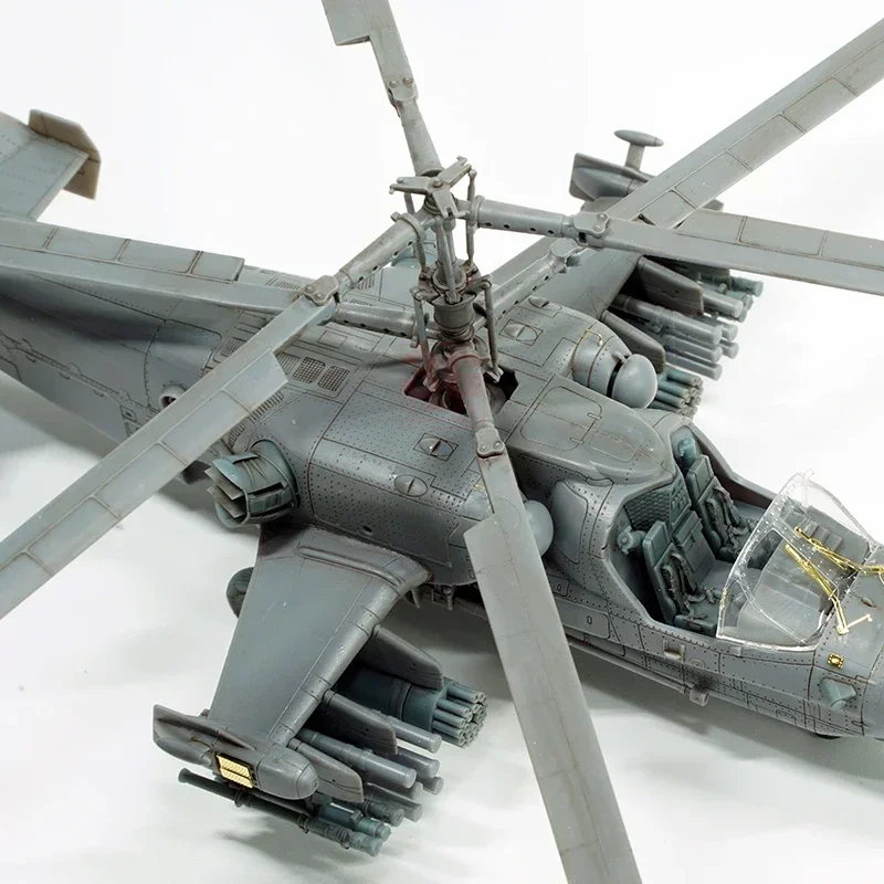 Kit de modelo de sonho DM720024 Força Aérea Russa KA-52 "Alligator" gunship 1/72 aeronave
