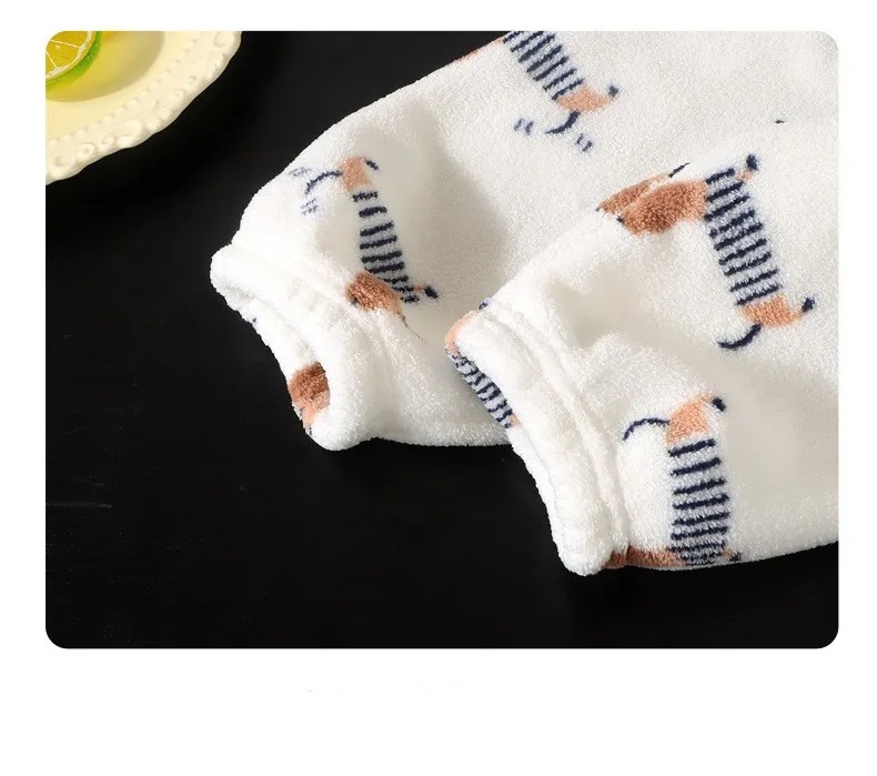 Kinder-Herbst- und Winter-Flanell-Pyjama-Sets, koreanische Version, Jungen, plus Samt, dick, für Zuhause, Mädchen, warme Unterwäsche-Sets – Detail 13