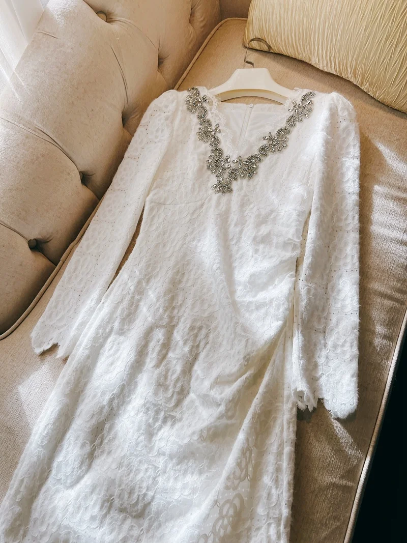 Ele Long Sve V-Ne Lace Dr with Diamond Decorations Vaion Wear Gentlewoman Sle White Floing Fabric A-Line S...