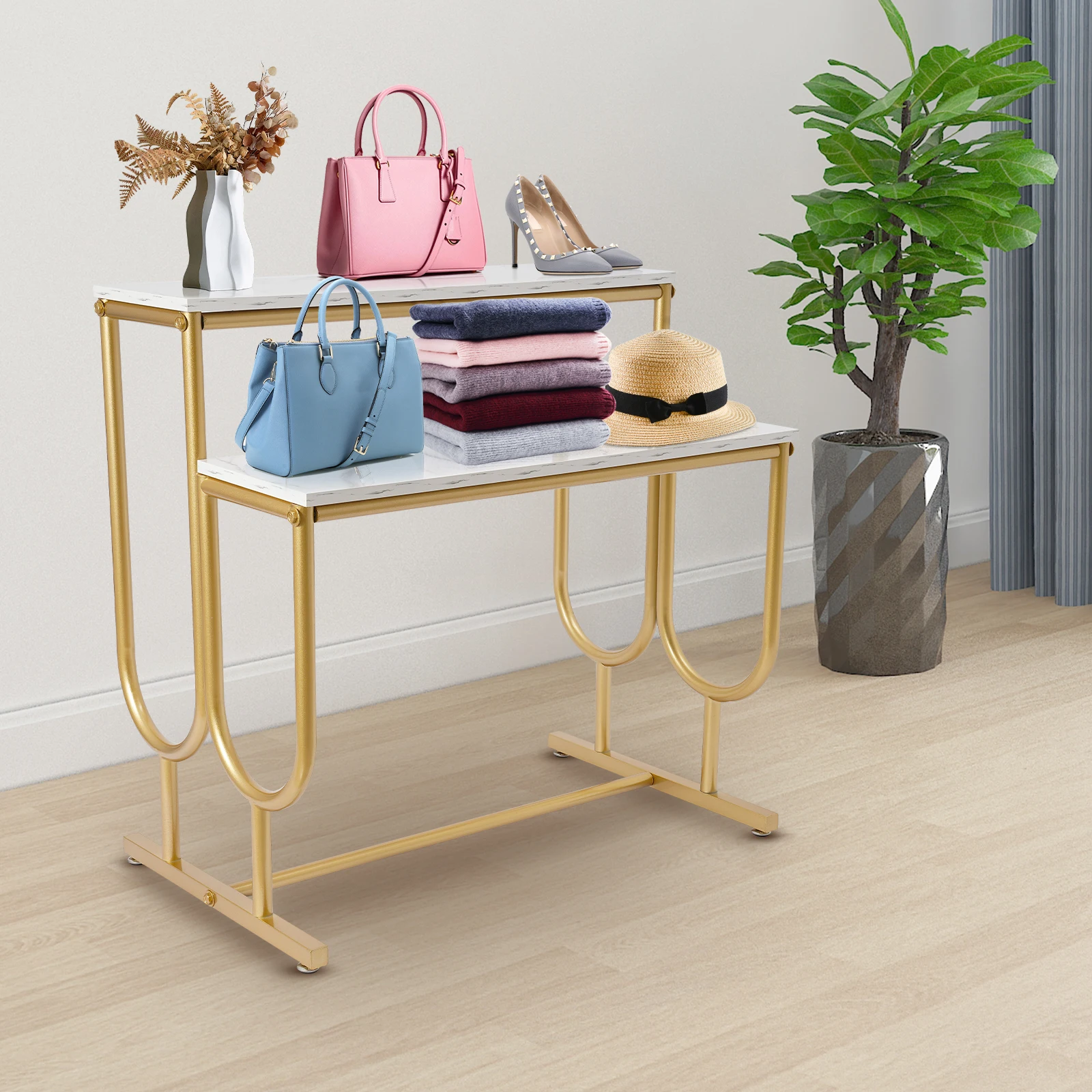 

Прочная многофункциональная витрина в современном золотисто-белом стиле, идеально подходит для сумок, украшений и декора интерьера.