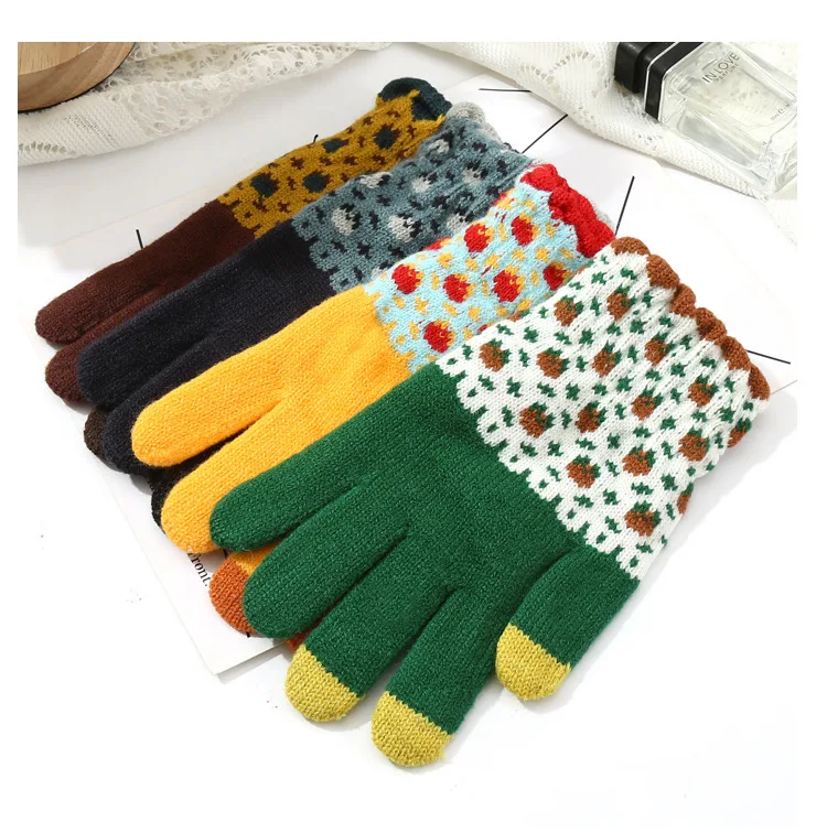 Women's Gloves Autumn Winter Warm Lovely Plus Fleece Thickened Wool Knit Telefingers Gloves Solid Color Fashion Gloves Wholesale