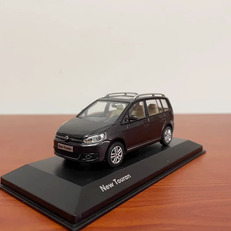 

Diecast 1:43 Scale Touran 2011 MPV Alloy Car Model Adult Collection Decoration Holiday Gift Static Display