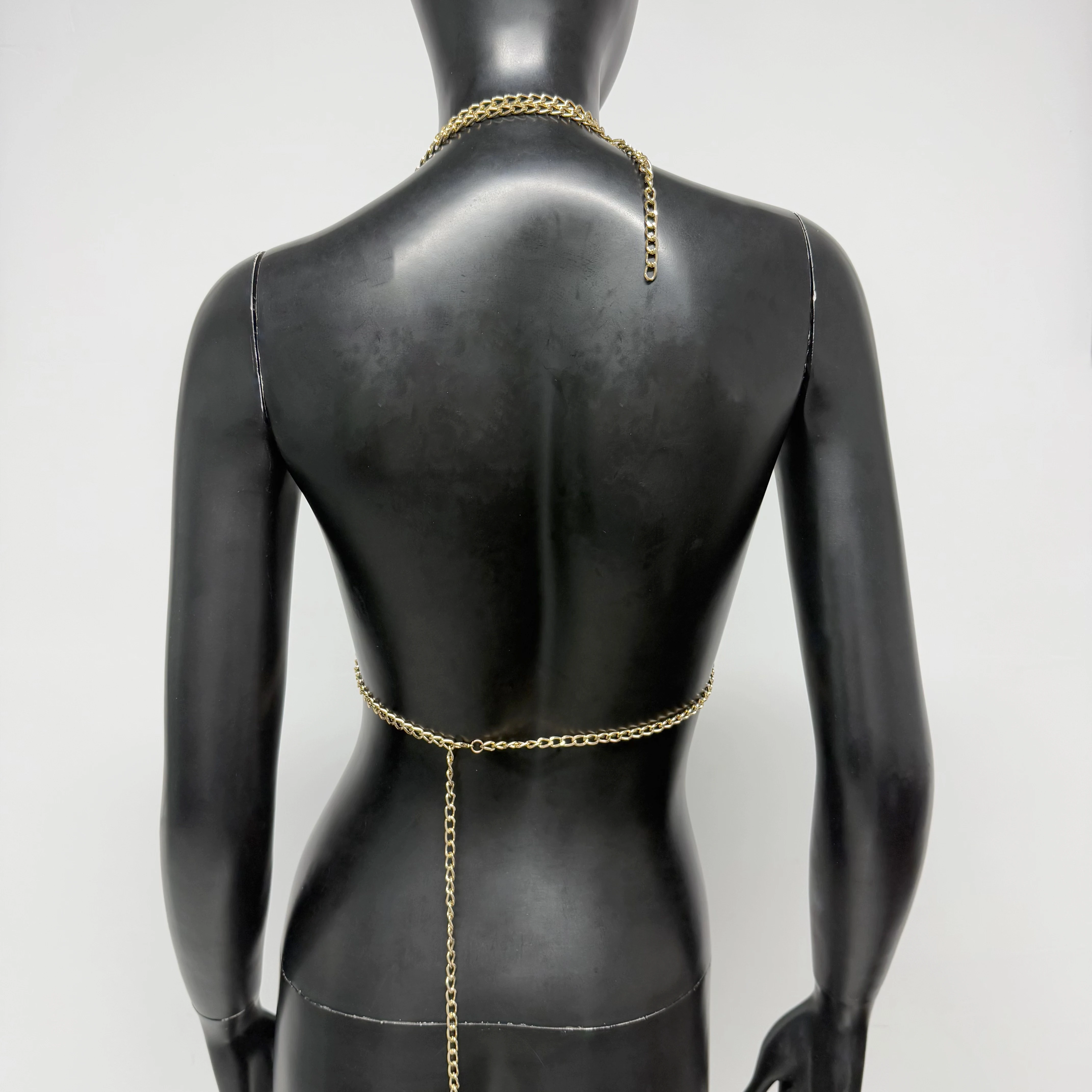 

Ослепительный укороченный топ с жемчугом и блестками, цепочка с кисточками, сексуальный укороченный топ с глубоким v-образным вырезом и открытой спиной, бретелька с лямкой на шее, Rave Party, топ на бретелях для ночного клуба