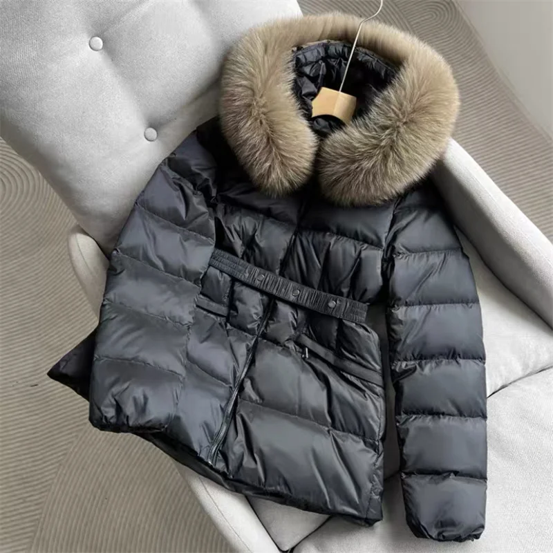 Winter New Big Fleece Collar White Duck Down Waist Waist Waist for Women Slim Short Down Coat Hooded Coat for Women C26