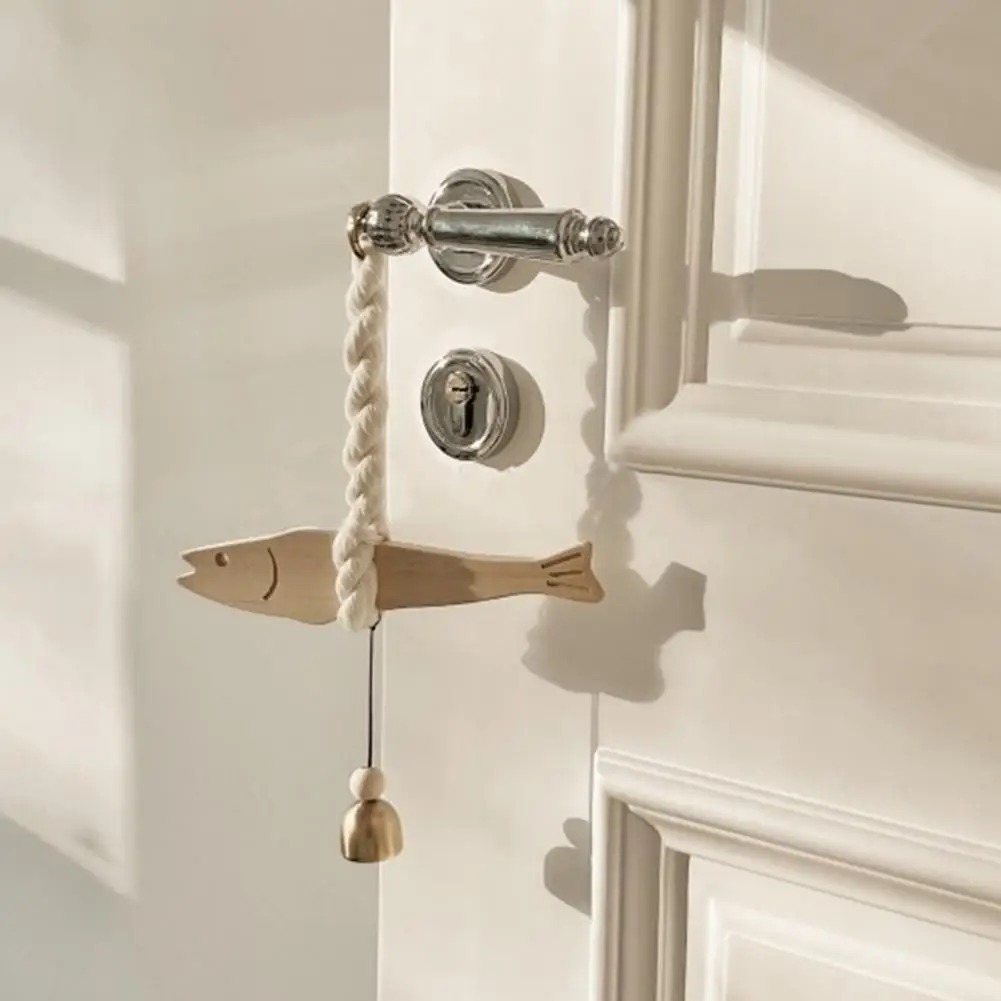 

Decorative Wooden Door Ornament Chime Pleasant Voice Wood Crafts Hand-Carved Fish Decor Artistic Doorbell