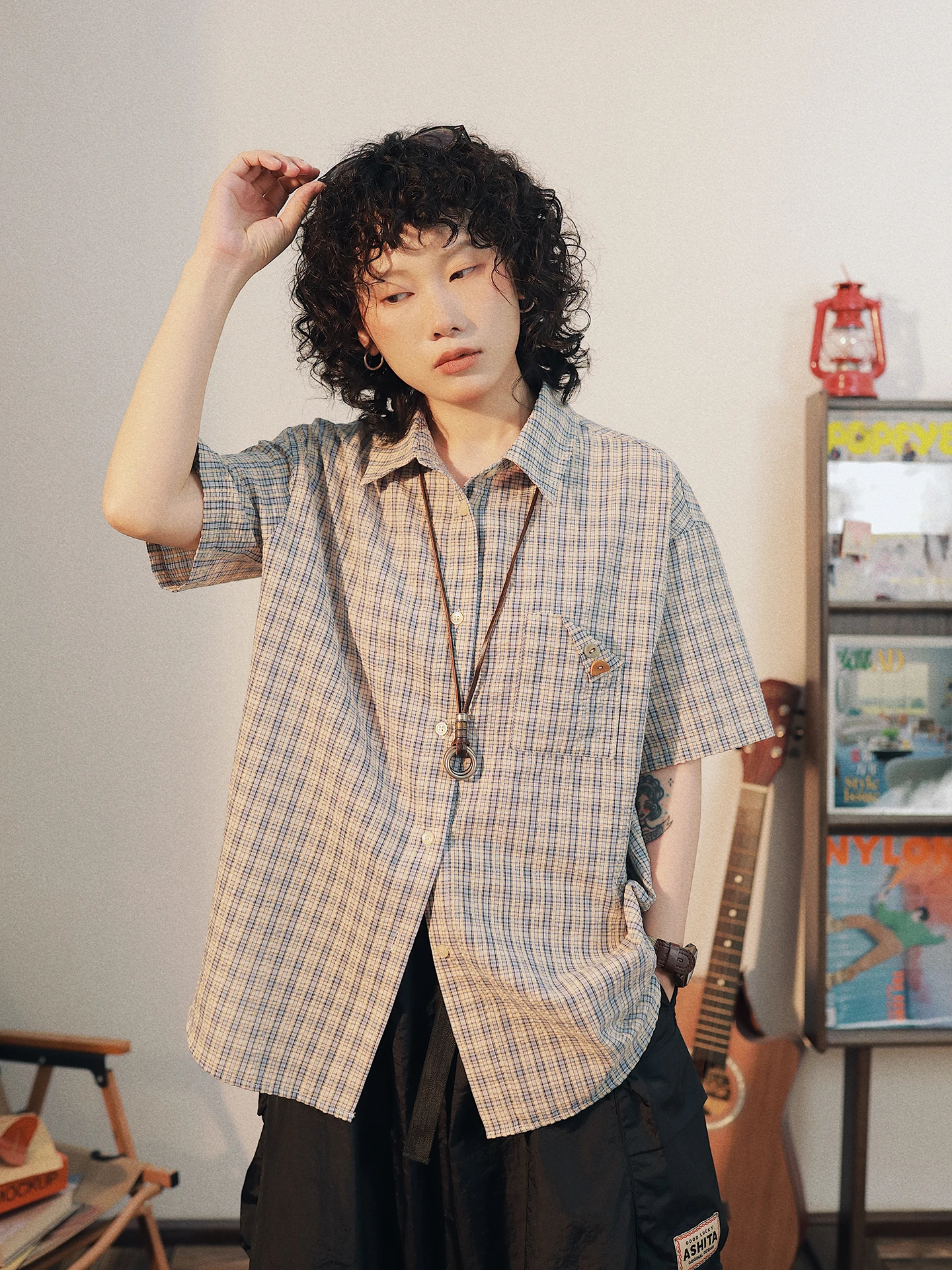 

Ретро-японская клетчатая рубашка в стиле ретро для женщин, свободного кроя, летняя, с коротким рукавом, дышащая, из смеси хлопка и полиэстера, оригинальный дизайн