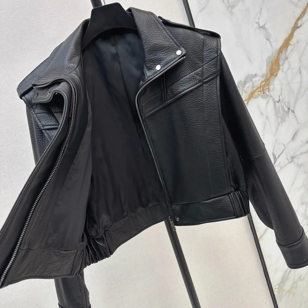 2026 High-Quality Women's Black Short Stand-Up PU Motorcycle Jacket --hb808