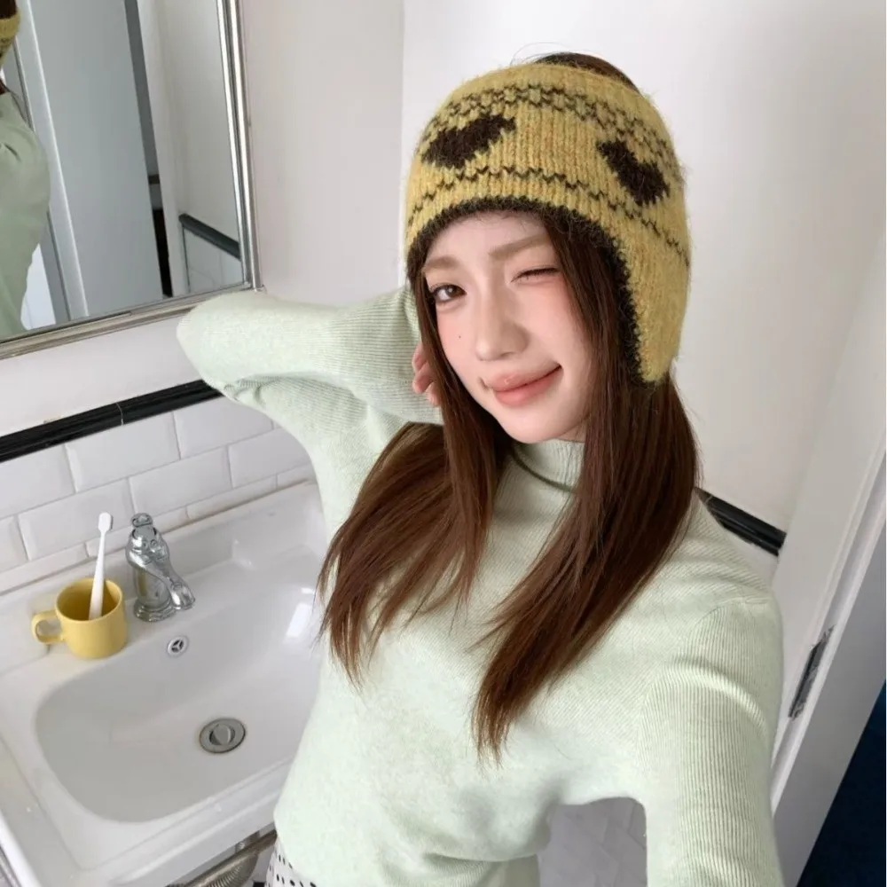 New Warm Knitted Ear Cover Heart-shaped Snowflake Ear Warmer Windproof Thickened Winter Earmuffs Women