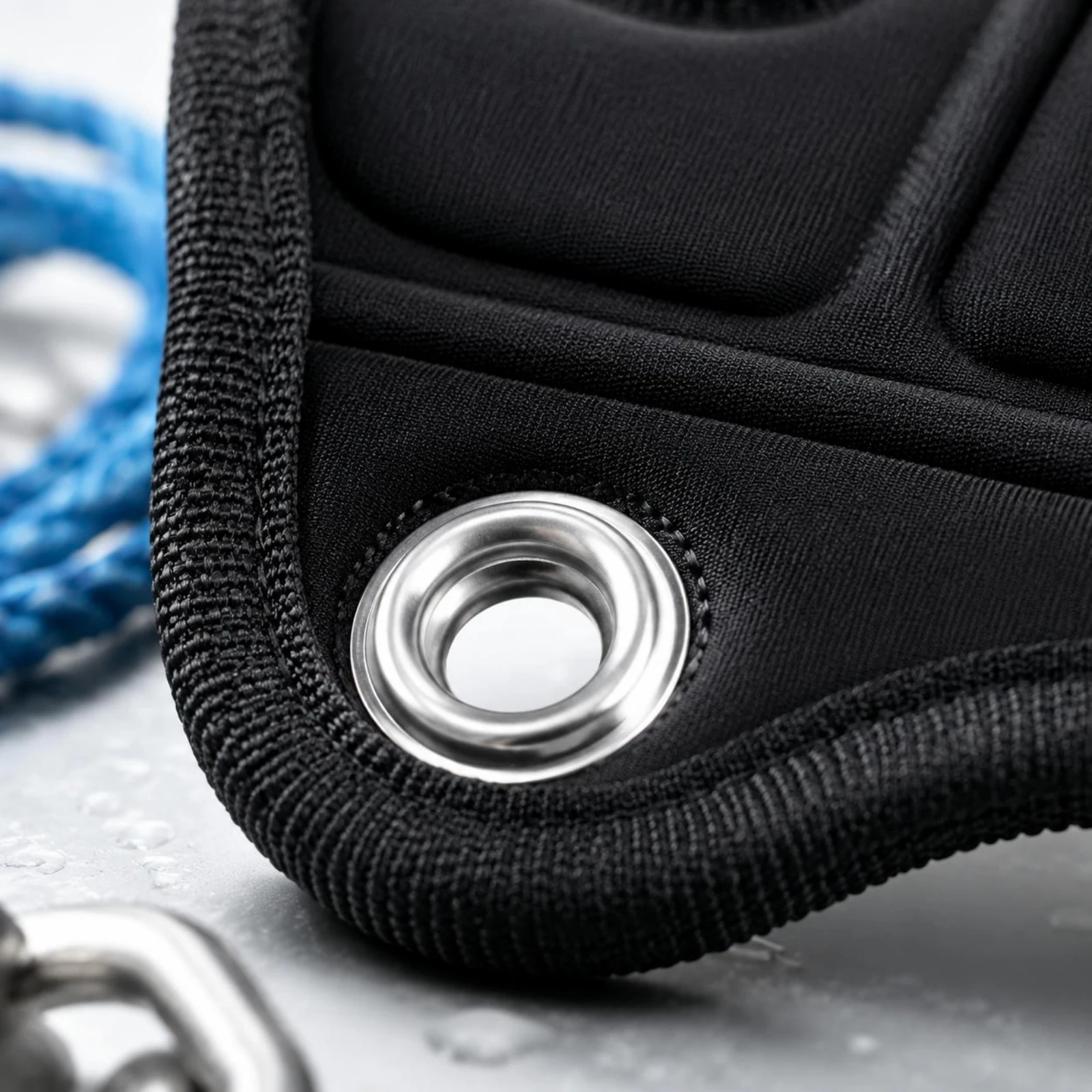 

Diving Diving Back Plate Pad 10 Mm Thick Diving Backplate Pad Diving Back Cushion Metal Eyelets Dive Gear Lightweight