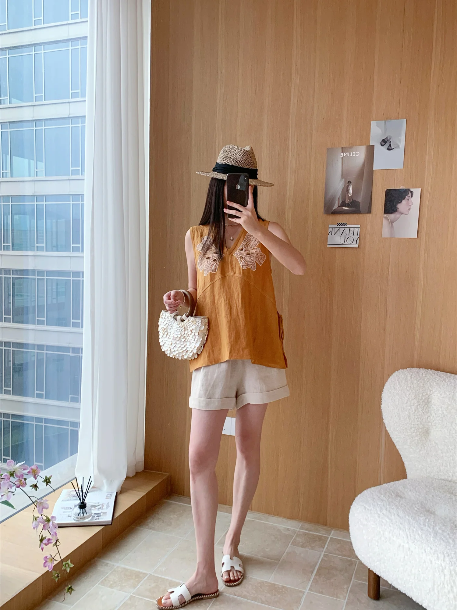 

Свободные льняные шорты с V-образным вырезом, декорированный жилет без спинки, брюки с отворотом и широкими штанинами, повседневные женские летние брюки с естественной талией