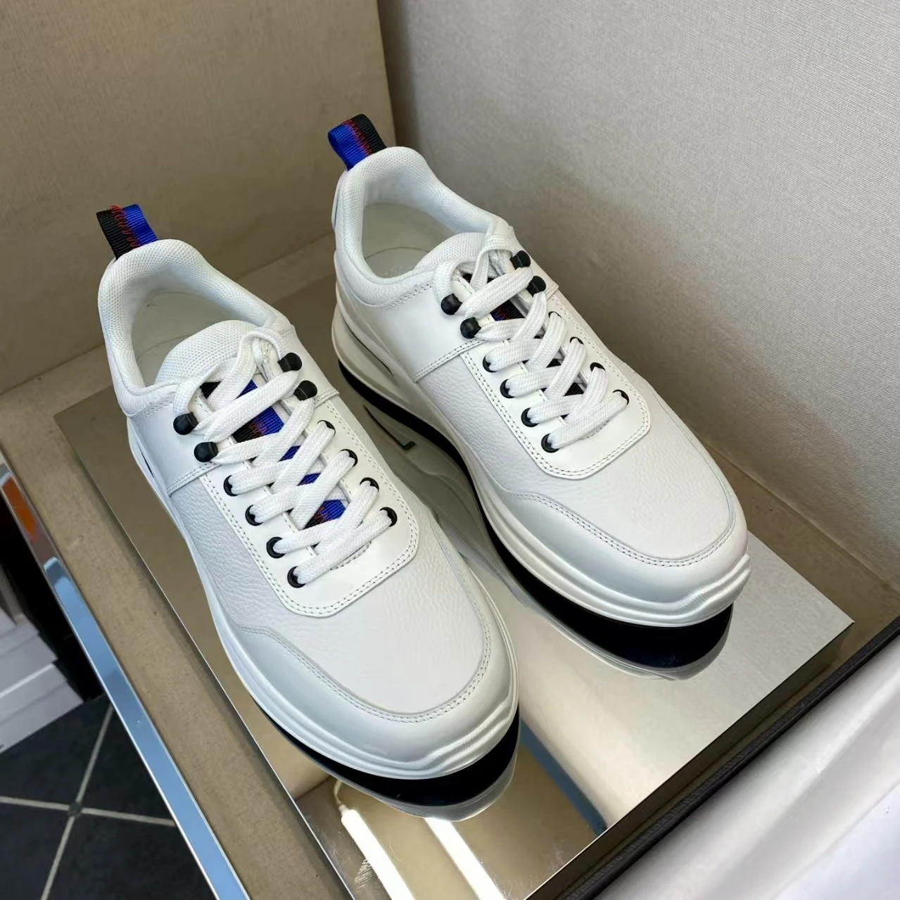 

2026 Handmade Men's Leather Casual Sports Shoes, Outdoor Running, Light and Comfortable, Holiday Gift