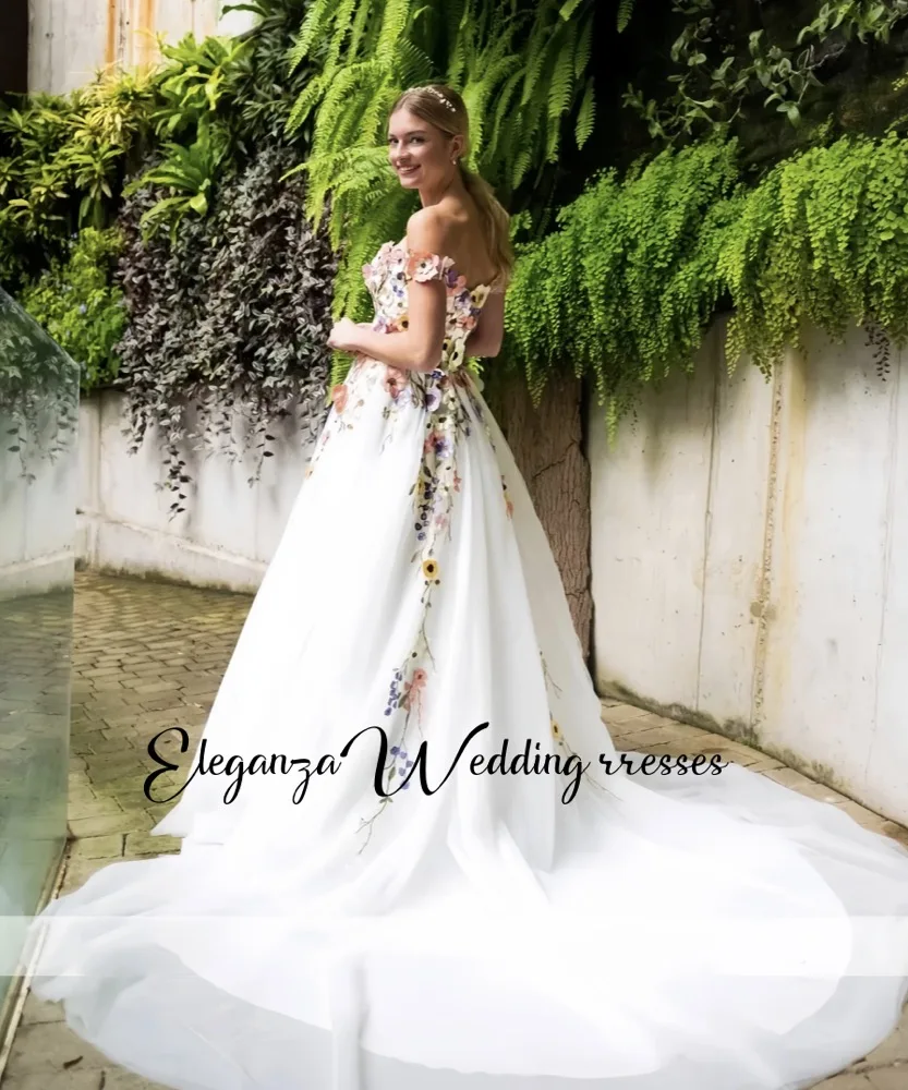 Gaun Pengantin Bunga Renda Bordir Warna-warni Bohemian Kustom Gaun Pengantin Hutan Tipis Bahu Terbuka Vestidos De Novia