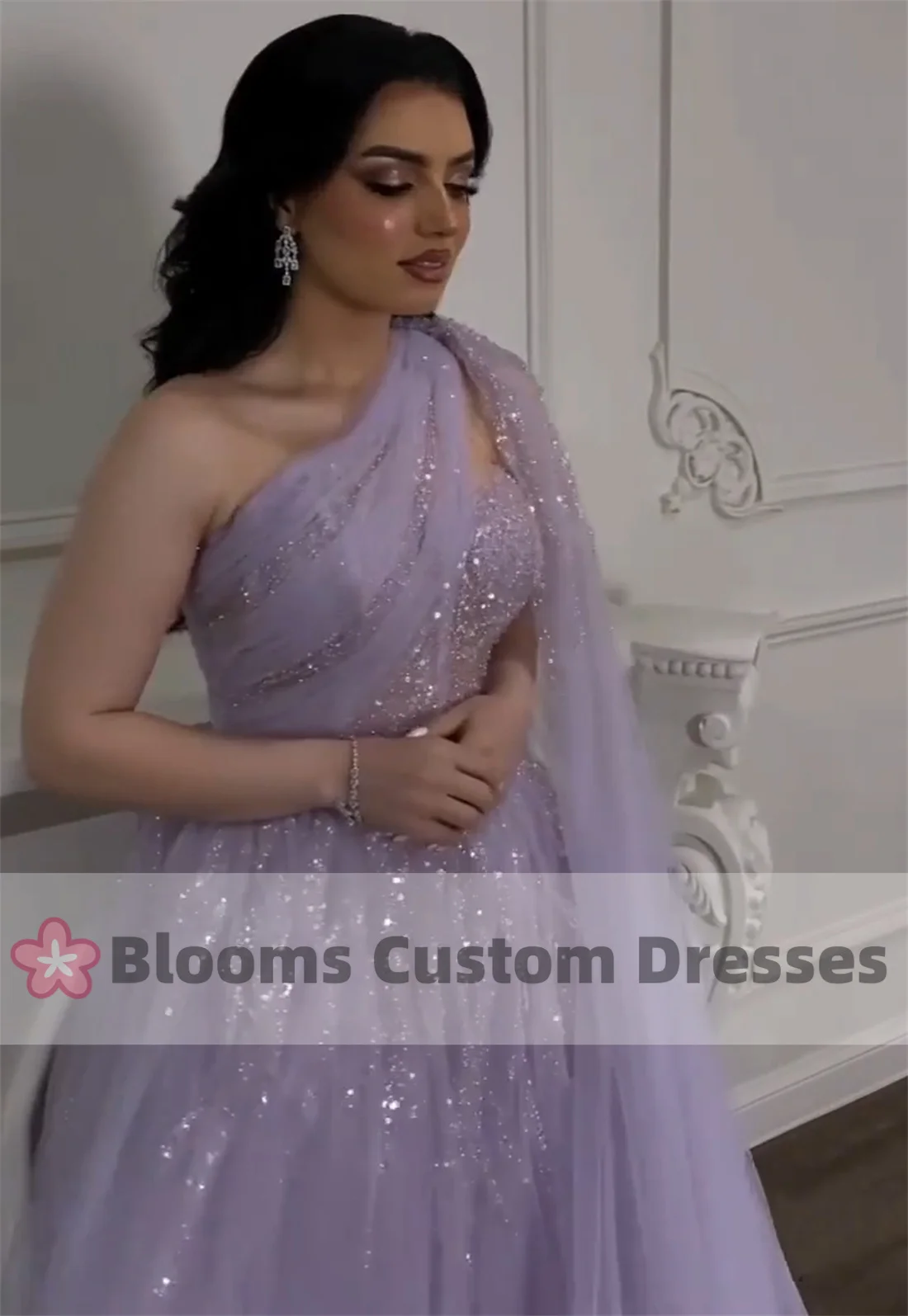 Customized Gorgeous One-Shoulder Lilac Tulle Evening Dress Sequins Cape A-Line Saudi luxury Evening Dresses Wedding Party Gown