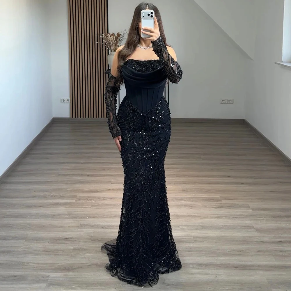 Luxuriöses schwarzes schulterfreies Meerjungfrau-Abendkleid mit Pailletten, maßgeschneidert, trägerlos, lange Ärmel, Perlenstickerei, Grand Bankett-Party-Kleider