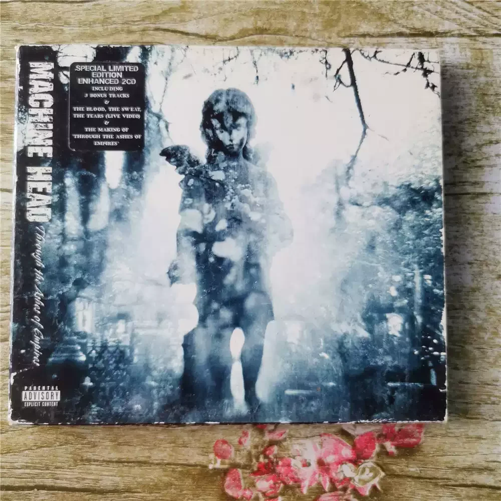 Cabezal de máquina de CD a través de las cenizas de Empires lanzado originalmente en Europa en octubre de 2003 y en Estados Unidos en 2004