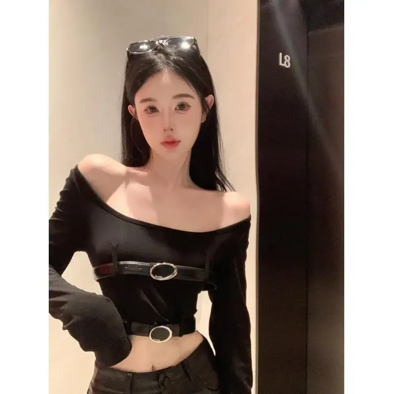 Double Belt Y2K Black Tees Off Shoulder Tshirts Women Slash Neck Slim Fit Camisetas Sexy Crop Tops High Waist Streetwear Grunge