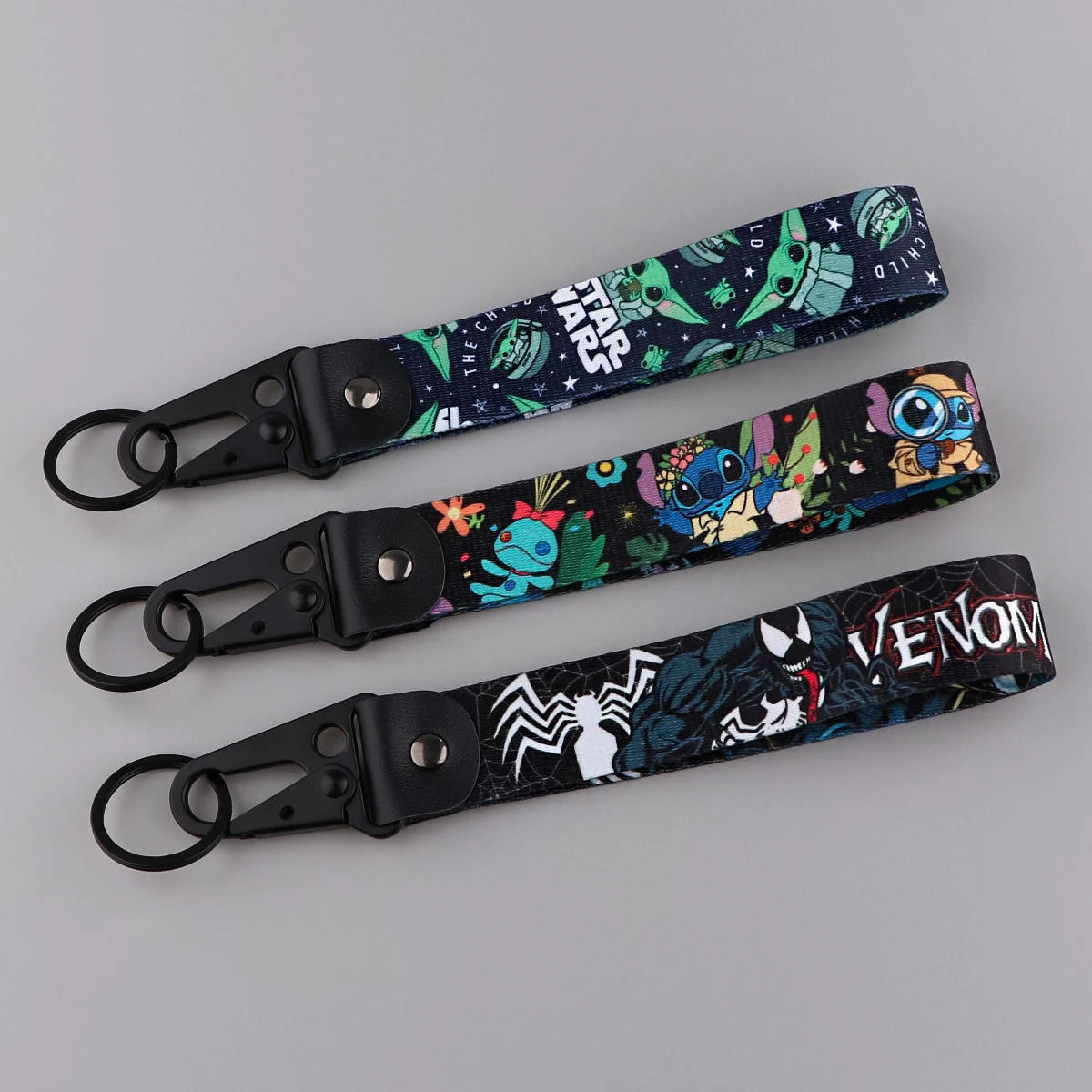 Niedlicher Anime-Schlüsselanhänger, Lanyard, grünes Monster, Schlüsselanhänger, Handgelenk, Schlüsselhalter, Riemen, Charm, Taschen, Abzeichen, Anhänger, Anime-Zubehör, GESCHENKE