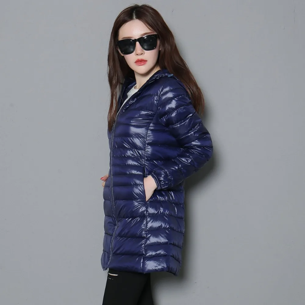 2023 New Autumn Winter Women Fashion Puffer Jackets Light Duck Down Jacket Warm Portable Hooded Coat Female Windbreaker Parka