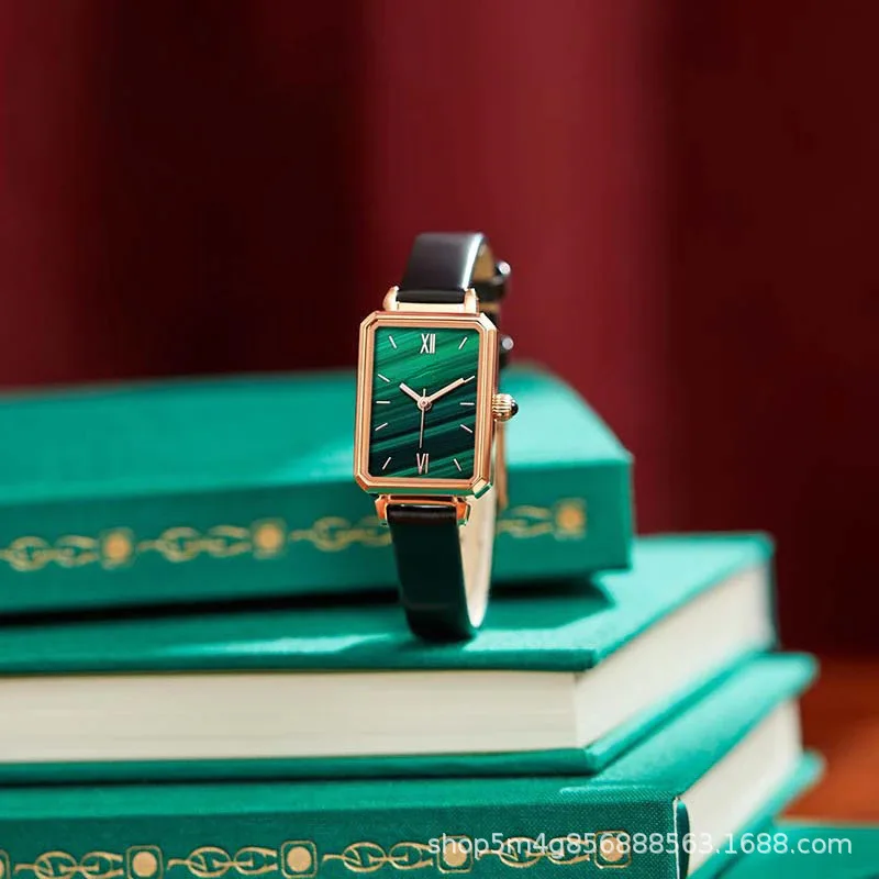 "Song to the Grandmother Green Lady" watch is a light luxury, versatile, trendy, fashionable,elegant and exquisite wristwatch.