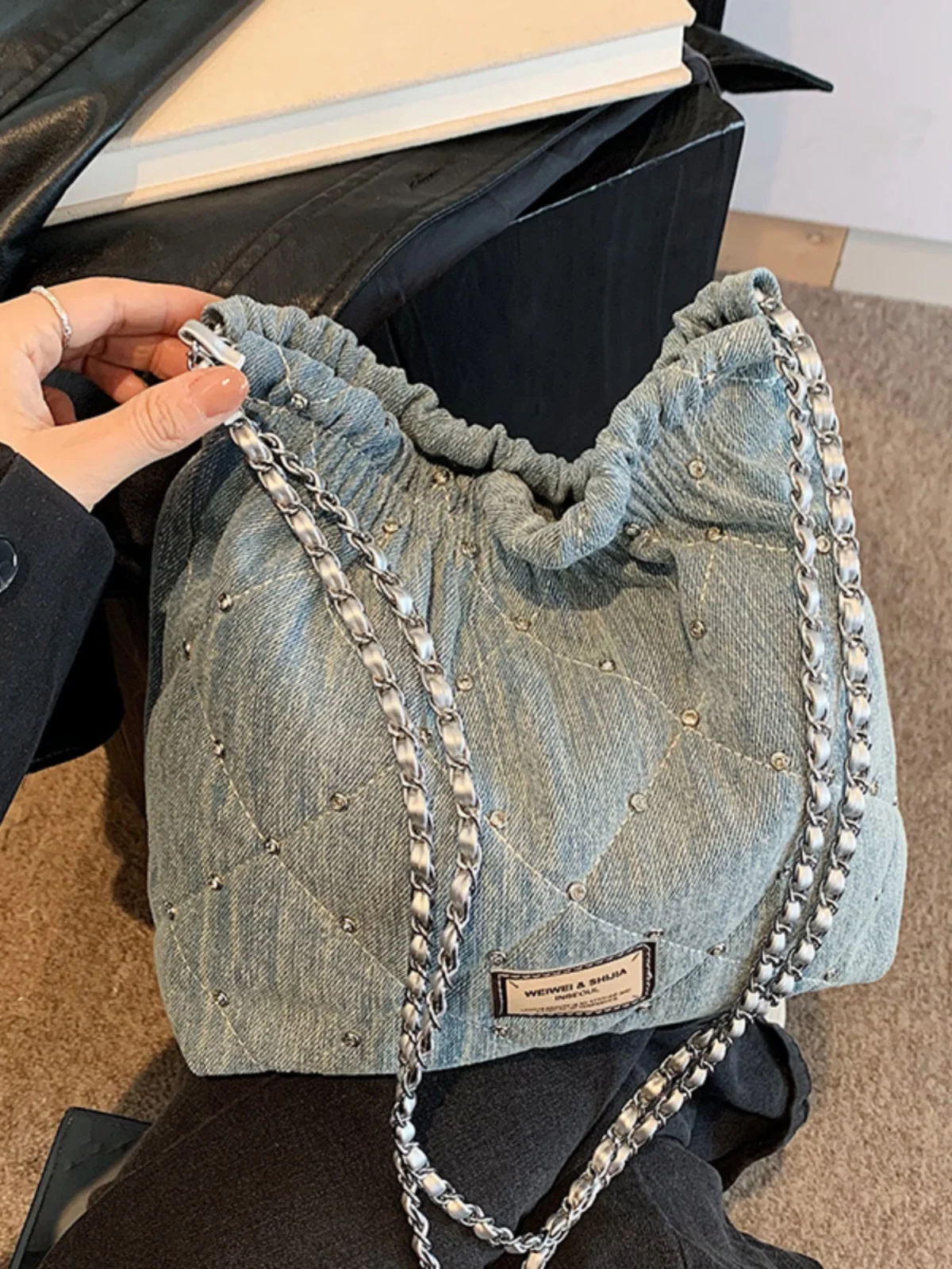 Denim Bucket  Chain Tote Bag Shoulder Crossbody Bags for Women Handbag and Purses 2024 New Ladies Messenger Bags Trendy Designer