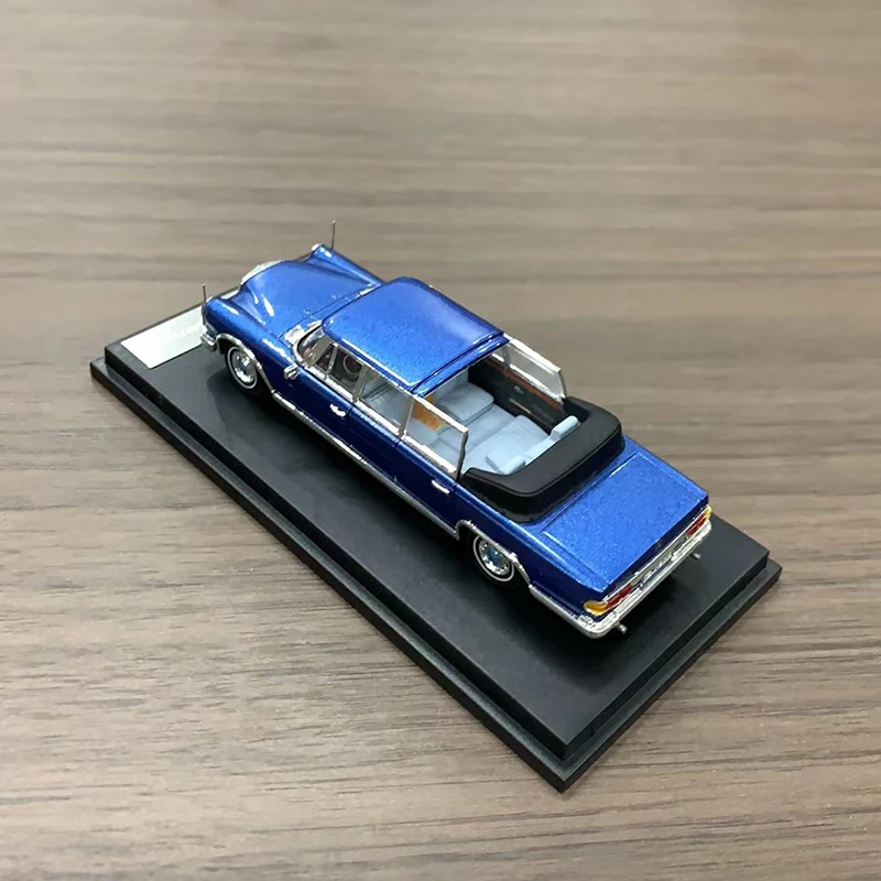 Модель автомобиля 1/64, игрушка Benz Extended 600, литье под давлением