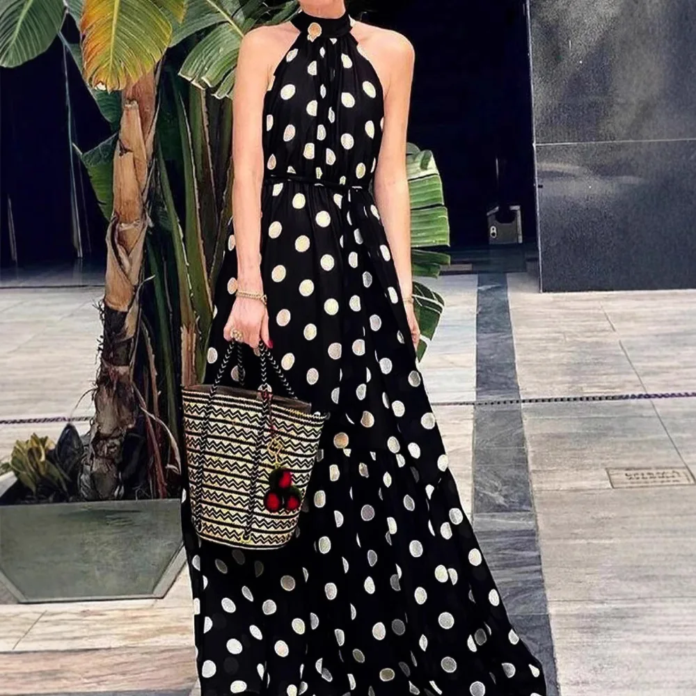 

2026 Women's Neck-Hanging Evening Gown Black and White Polka Dot Print Fashionable Elegant Sleeveless Fitting Dignified Dress