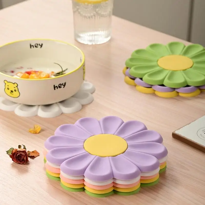 Silicone Pot Mat Cute Daisy Heat Resistant Trivets For Hot Pots Waterproof Silicone Non-slip Countertops Mat Coaster Placemat