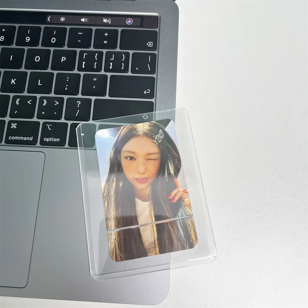 5 Pcs 10 Pcs Kpop Stationery ID Card Holder Acrylic Sheet Protector Photocard Holder Work Card Holder Korea Toploader Decor PVC