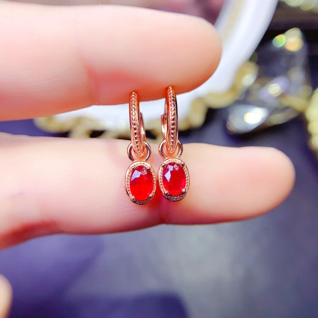 

Designer Luxury Brand Ruby Simple Atmospheric Earrings Silver 925 Luxury jewelry Women's parcel mail can be customized