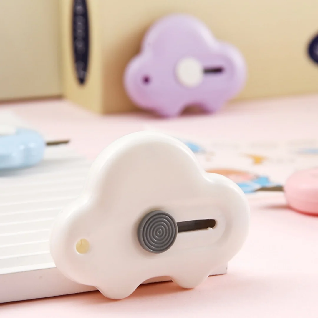 Cute Mini Car Shape Utility Knife Portable Paper Knife Retractable Knife for Unpacking Courier Box Opener