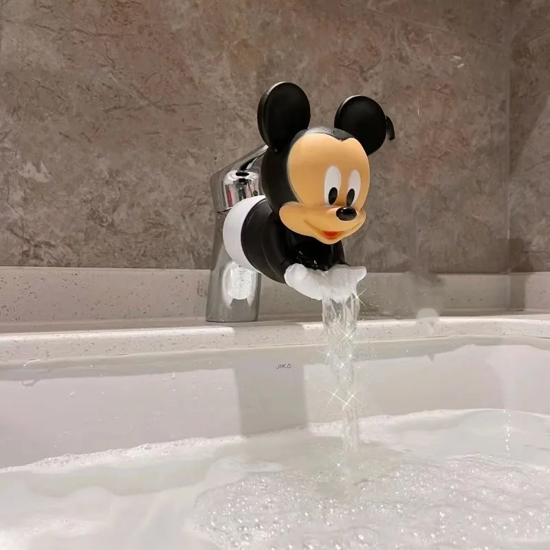 Mickey and Minnie animation peripheral creative funny faucet extender home bathroom faucet children\'s anti-splash water artifact