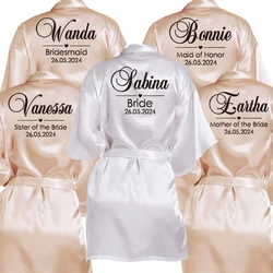 Personalizado Faux Silk Wedding Bathrobe para Mulheres, Nupcial Robe, Noiva, Dama de honra, Bachelorette, Hen Party, Nome e Data