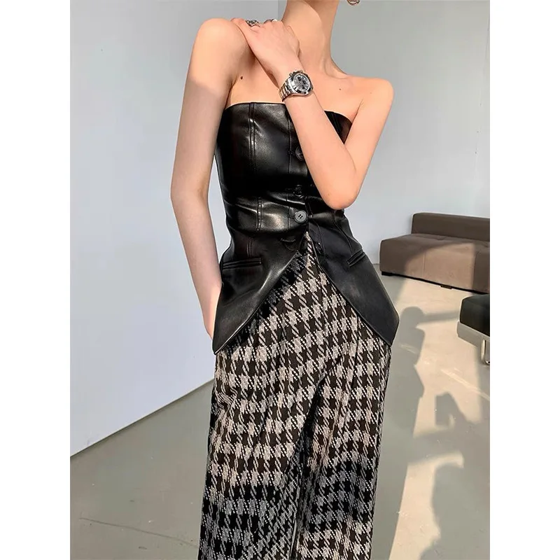 

Autumn And Winter New Fashion Sexy Style Sleeveless Leather Shirt Multi Functional Button Design Leather Sheepskin Skinny Top