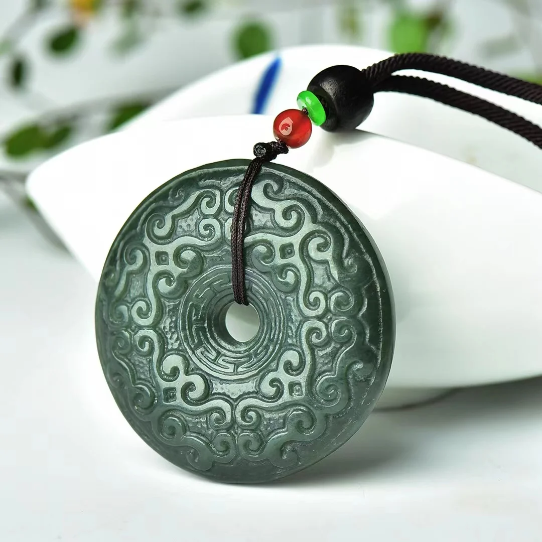 

Exquisite Hetian Green Jade Double-sided Carved Auspicious Clouds and Safe Buckl 50*50*10MMe Pendant Jewelry 10499#