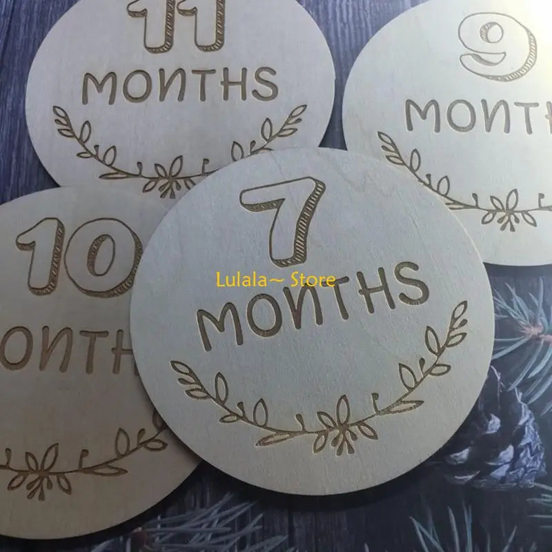 Y4QA 12 قطعة بطاقات تسجيل النمو الشهري لحديثي الولادة بطاقات تذكارية خشبية للولادة لعبة دعائم التصوير الفوتوغرافي