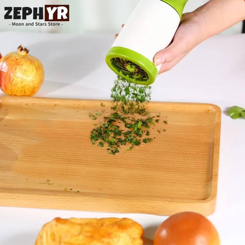 

Vegetable Tools Shredder Spice Garlic Coriander Spice Seasoning Grinder Kitchenware Grind Tools Burnisher Kitchen Accessories