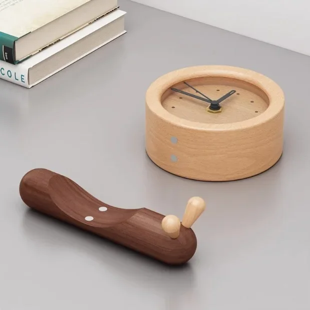 Modern Beech Wood Snail Shape Alarm Clock Creative Quiet Desktop Backlight Quartz Display Electronic for Bedroom Bedside