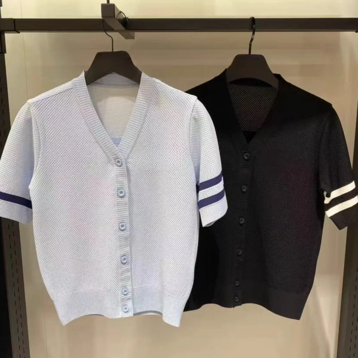 2026 Summer New Korean Style Golf Color Block Striped Preppy V Neck Short Sleeve Knitted Slim Fit Breathable Women Cardigan