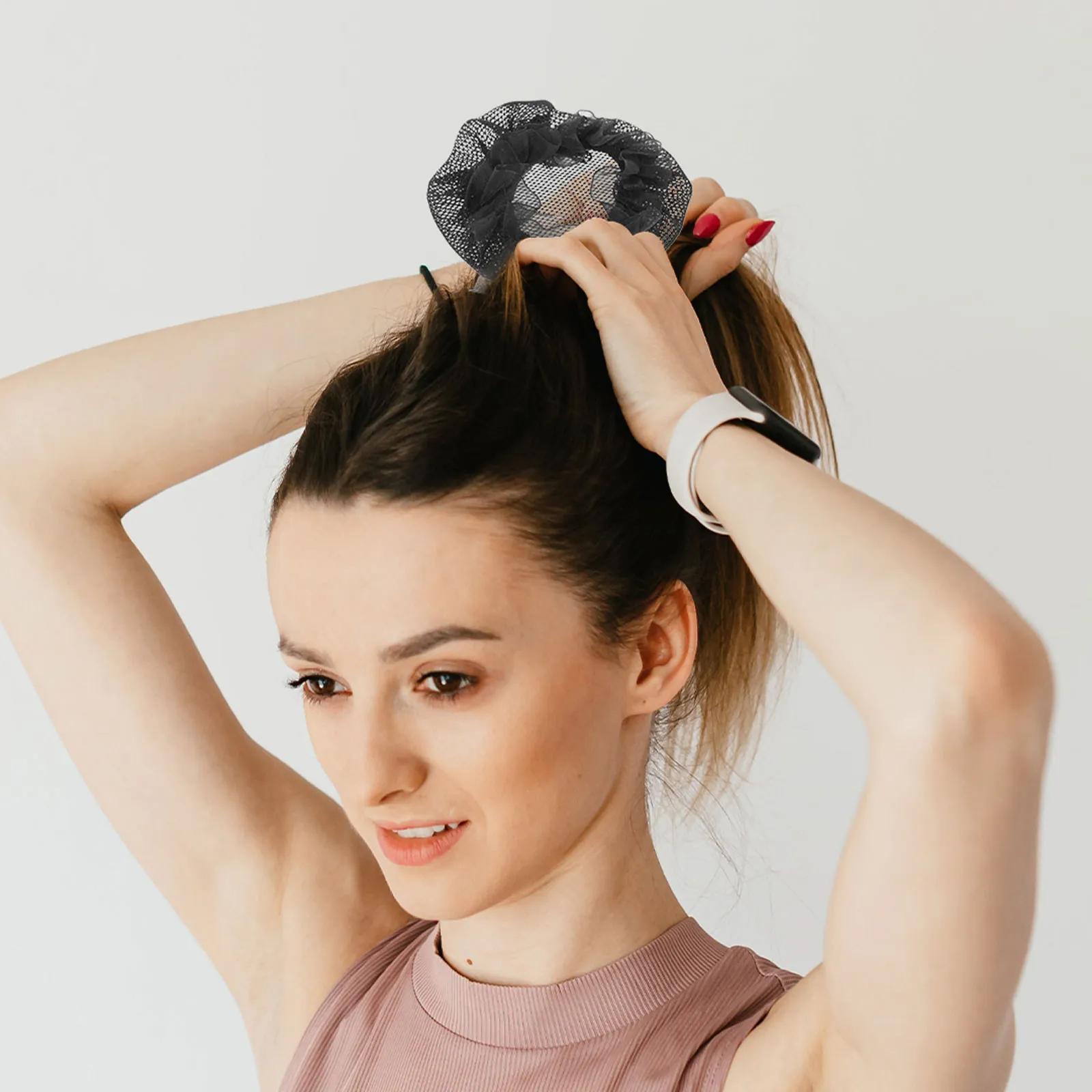 

Набор невидимых эластичных сеток для волос для женщин и девушек: легкие, дышащие, идеально подходят для укладки причесок, плетения кос, занятий в спортзале и йогой