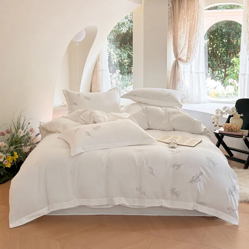 Pure White Minimalist Style Duvet Cover Set, Elegant Wildflower Embroidered Pretty Botanical Quality Fabric 4Pcs Bedding Set