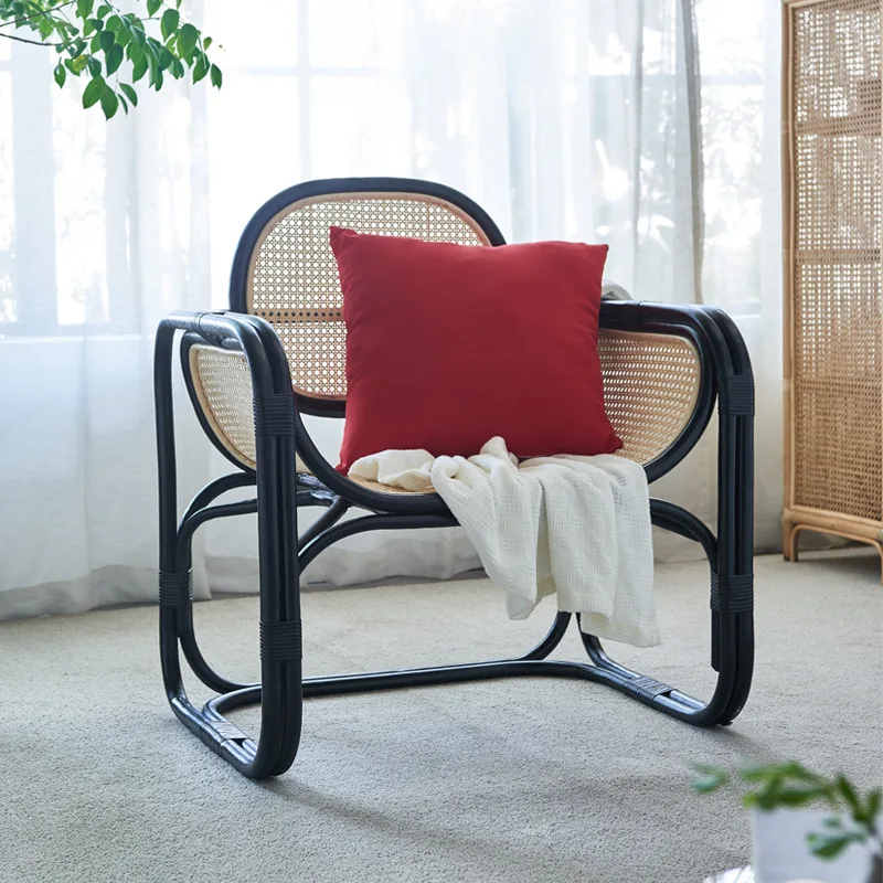 Nordischer, moderner, einfacher, echter Rattan-geflochtener, einzelner, lässiger, leichter, luxuriöser Rattan-Stuhl mit Rückenlehne