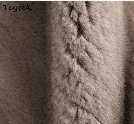 معطف فرو المنك الطبيعي من Tcyeek للنساء 2025 ملابس شتوية سترات نسائية من الفرو الحقيقي بياقة واقفة جديد في ملابس خارجية فورور فام