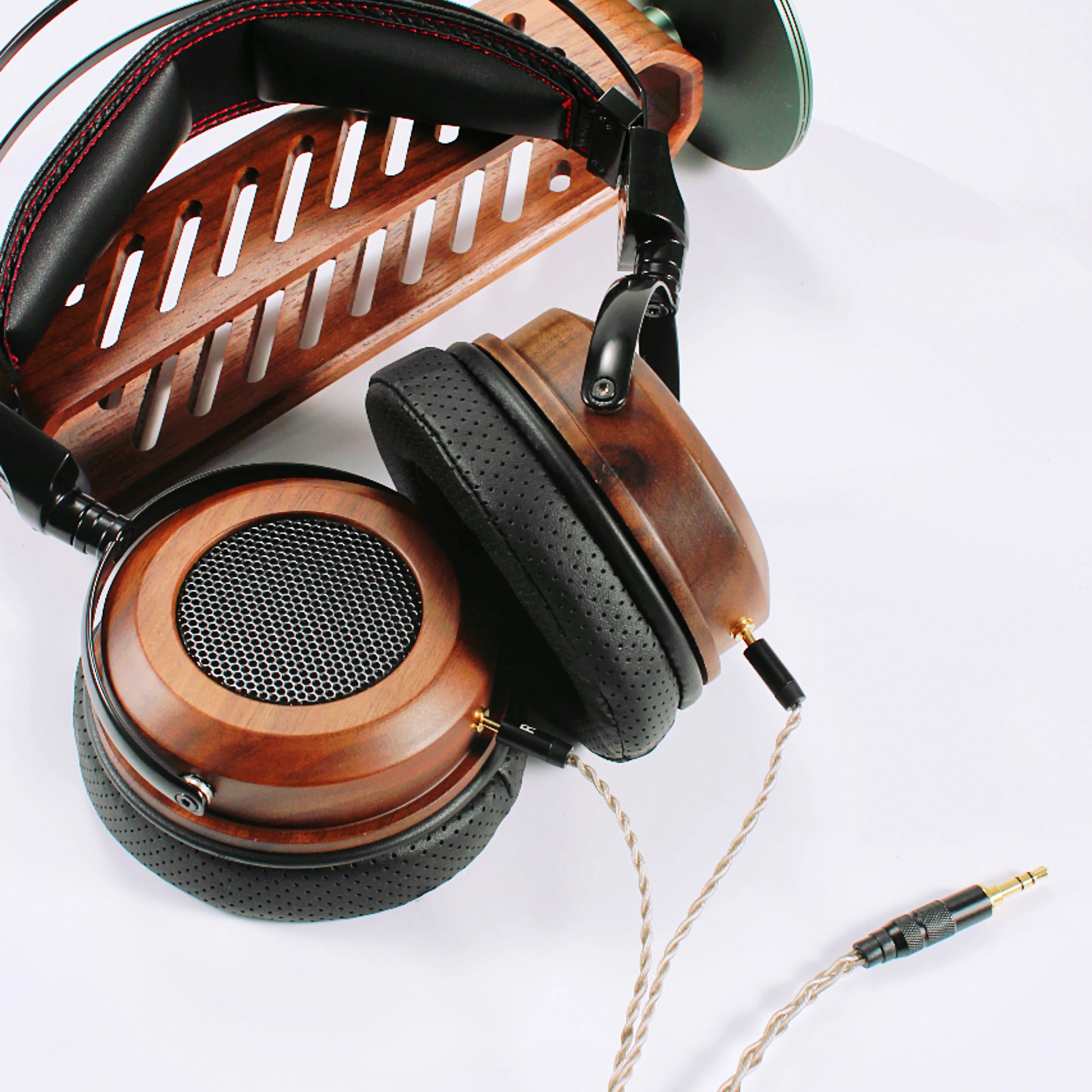 אוזניות מחוברות HiFi עם אוזניות אודיופיל וראשי דרייברים כפולים מותאמים אישית
